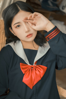 下面流了好多透明液体怎么回事